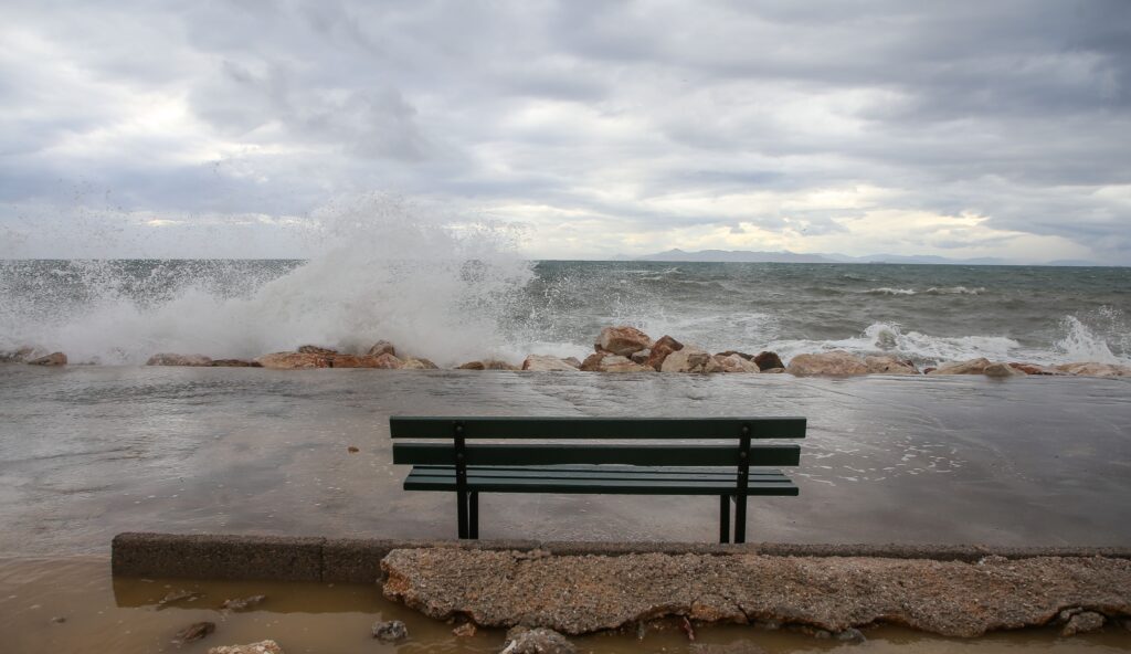 Τραγωδία στην Κυπαρισσία: Κύματα παρέσυραν και έπνιξαν 66χρονη
