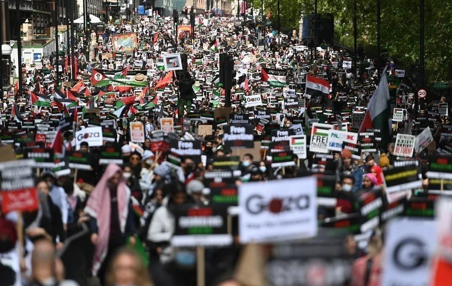 Τεράστιες διαδηλώσεις για την Παλαιστίνη σε  Λονδίνο, Παρίσι, Ιρλανδία, Κέηπ Τάουν