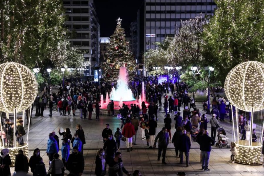 Χριστούγεννα 2023: Το εορταστικό ωράριο στα εμπορικά καταστήματα της Αθήνας και του Πειραιά