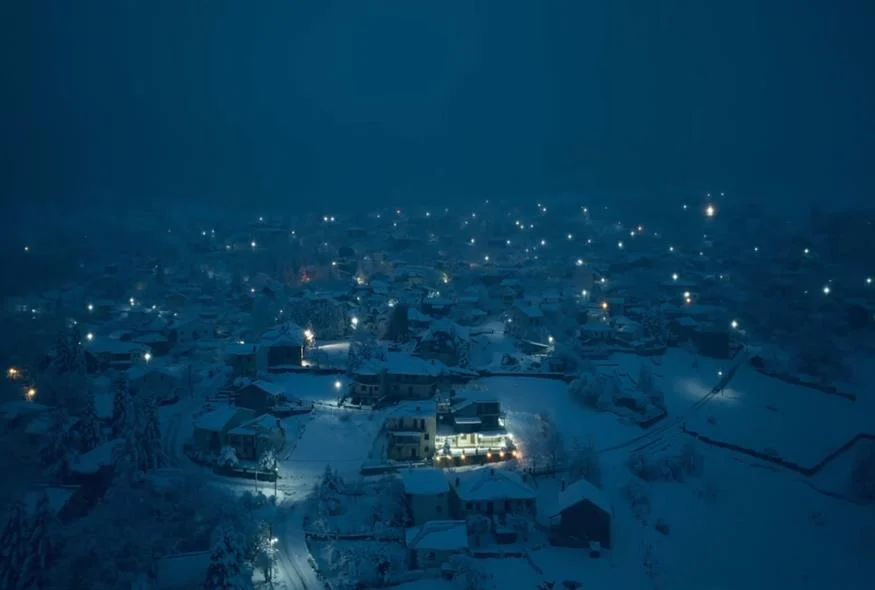 Γρεβενά: Εντυπωσιακό χιονισμένο τοπίο στη Σαμαρίνα (vid)