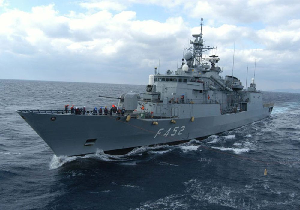 “Ρουκέτα” στο Πολεμικό Ναυτικό: Στη φρεγάτα «Υδρα» που πάει στην Ερυθρά Θάλασσα παραιτήθηκαν 17 στελέχη