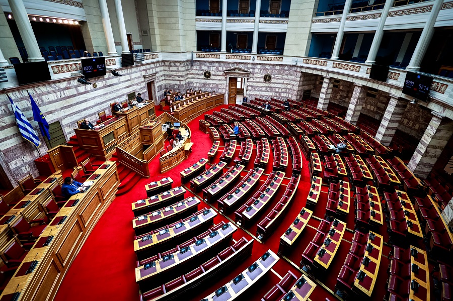Πολιτικός “σεισμός”: Σύσσωμη η αντιπολίτευση υπέρ της πρότασης δυσπιστίας για την κυβερνητική συγκάλυψη στα Τέμπη