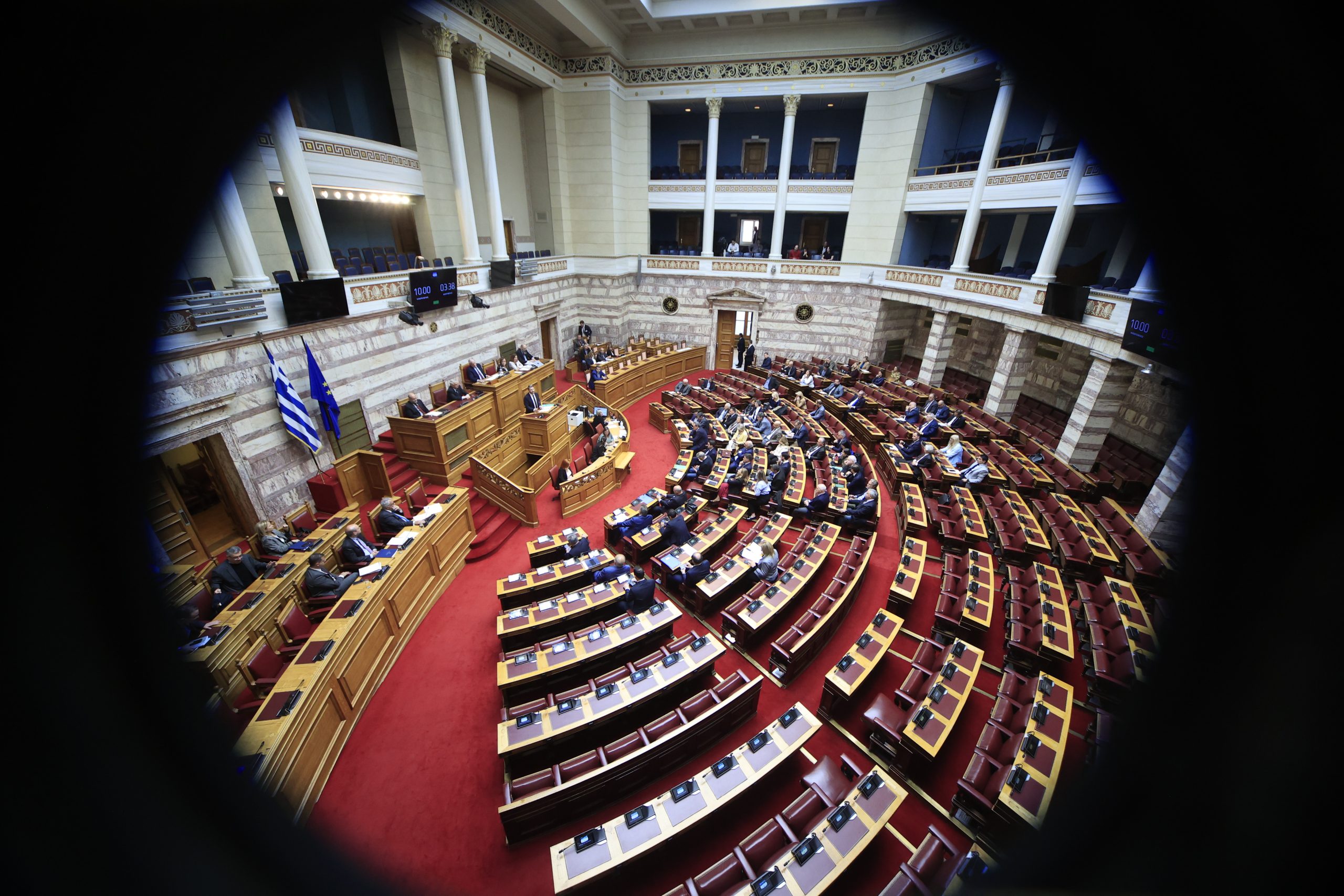 Βουλή: Ψηφίστηκε ο νέος δικαστικός χάρτης της χώρας -158 «ναι» και 141 «όχι»