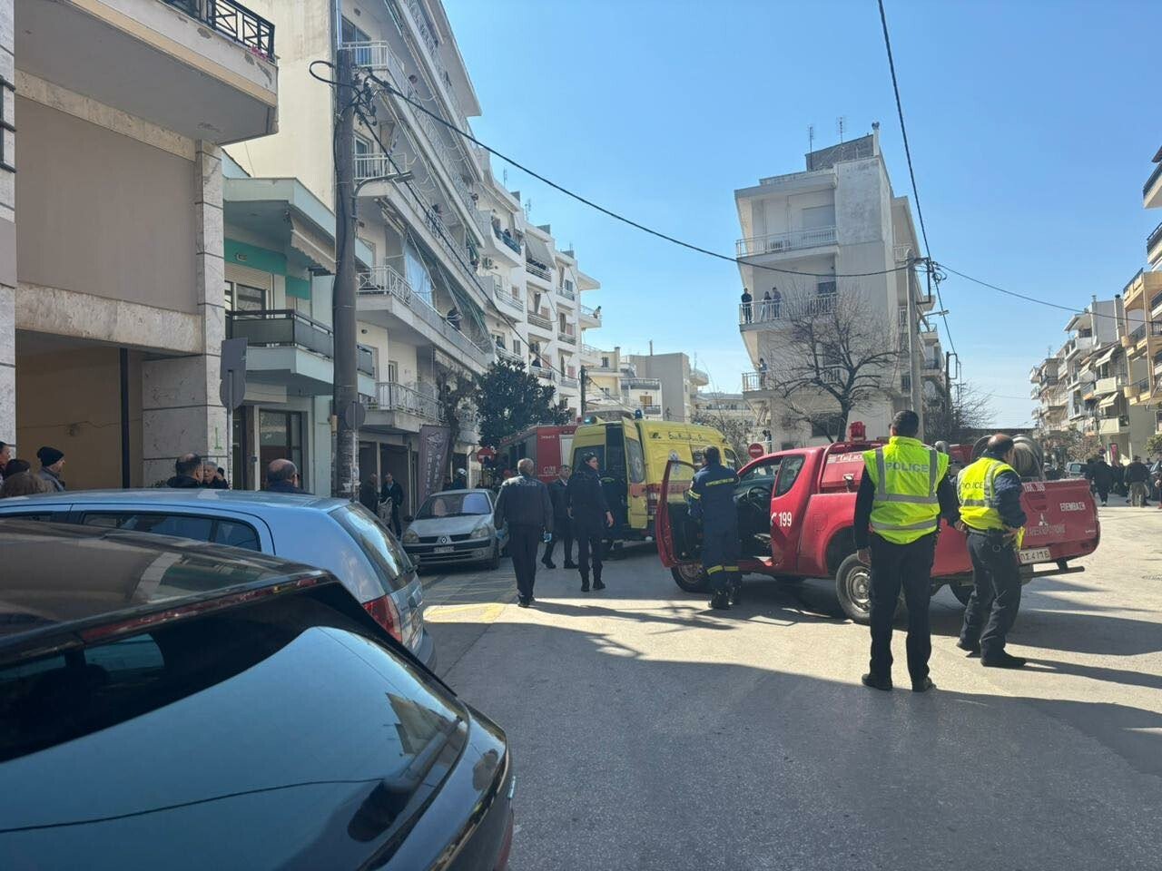 Τραγωδία στην Αλεξανδρούπολη: Έσπασε η γυάλινη οροφή του φωταγωγού και ο 15χρονος έπεσε στο κενό
