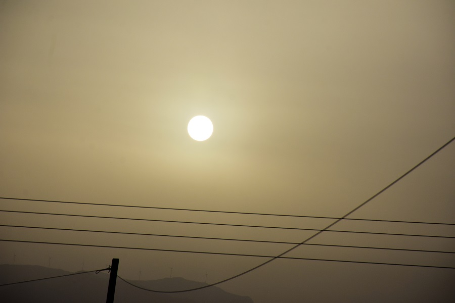 Καιρός: Άνοδος της θερμοκρασίας και αφρικανική σκόνη τη Δευτέρα