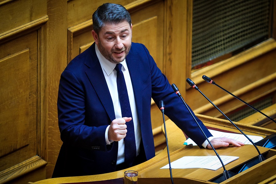 Βουλή: Κατατέθηκε η πρόταση δυσπιστίας από τον Νίκο Ανδρουλάκη – «Αυτή τη φορά ο Μητσοτάκης θα απολογηθεί»