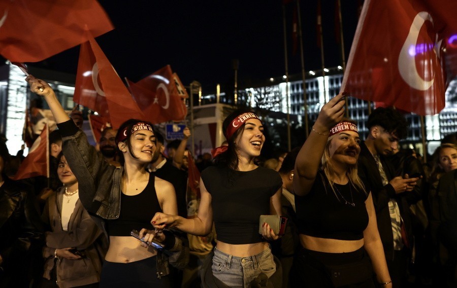 Τουρκία – εκλογές: Πανωλεθρία για τον Ερντογάν