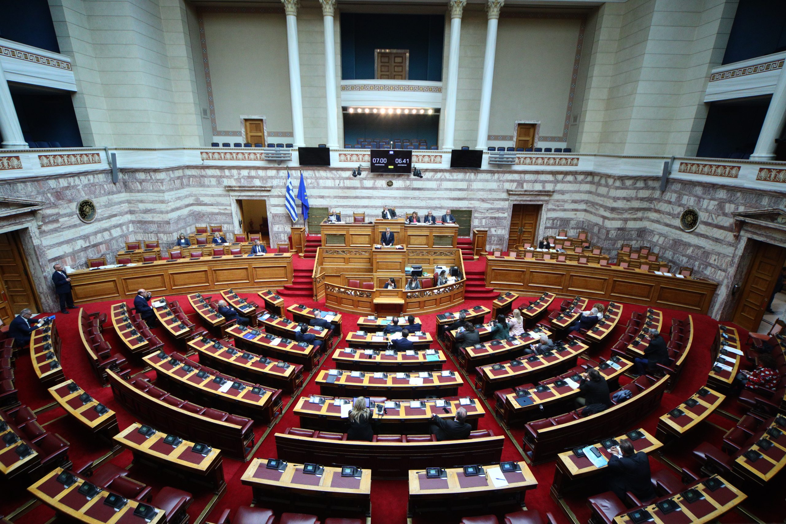 Τέμπη – Βουλή: Αρχίζουν οι ομιλίες των πολιτικών αρχηγών- Live η μετάδοση