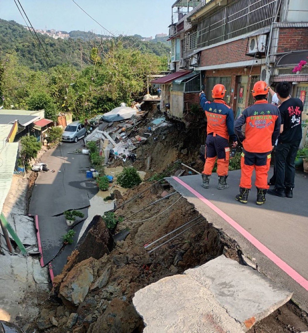 Ισχυρός σεισμός 7,5 Ρίχτερ στην Ταϊβάν: Κατέρρευσαν κτήρια στη Χουάλιεν – Τουλάχιστον τέσσερις άνθρωποι έχασαν τη ζωή τους και 60 τραυματίστηκαν (vids-pics)