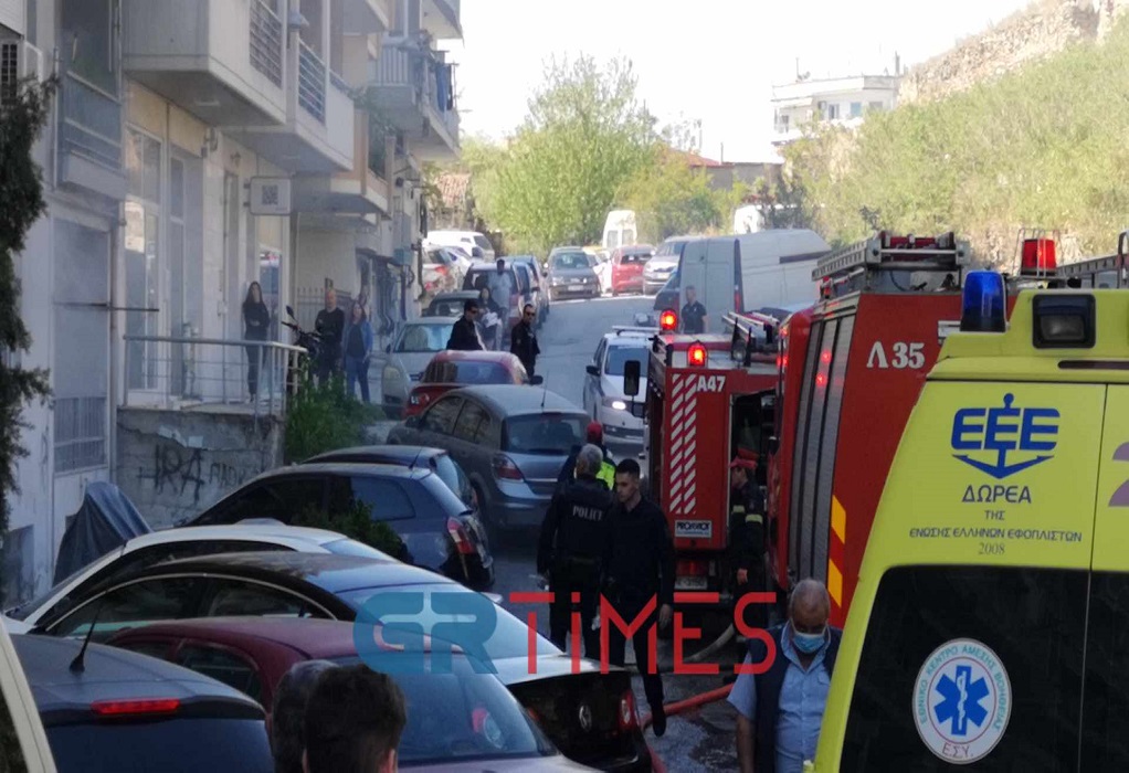 Φωτιά σε διαμέρισμα στη Θεσσαλονίκη – Απεγκλωβίστηκαν πέντε παιδιά και τρεις ενήλικες