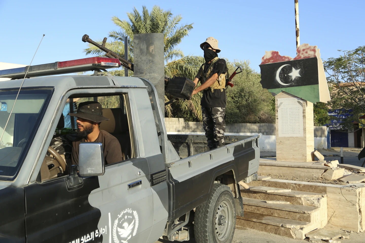 Λιβύη: Ένοπλες συγκρούσεις στην Τρίπολη (vid)